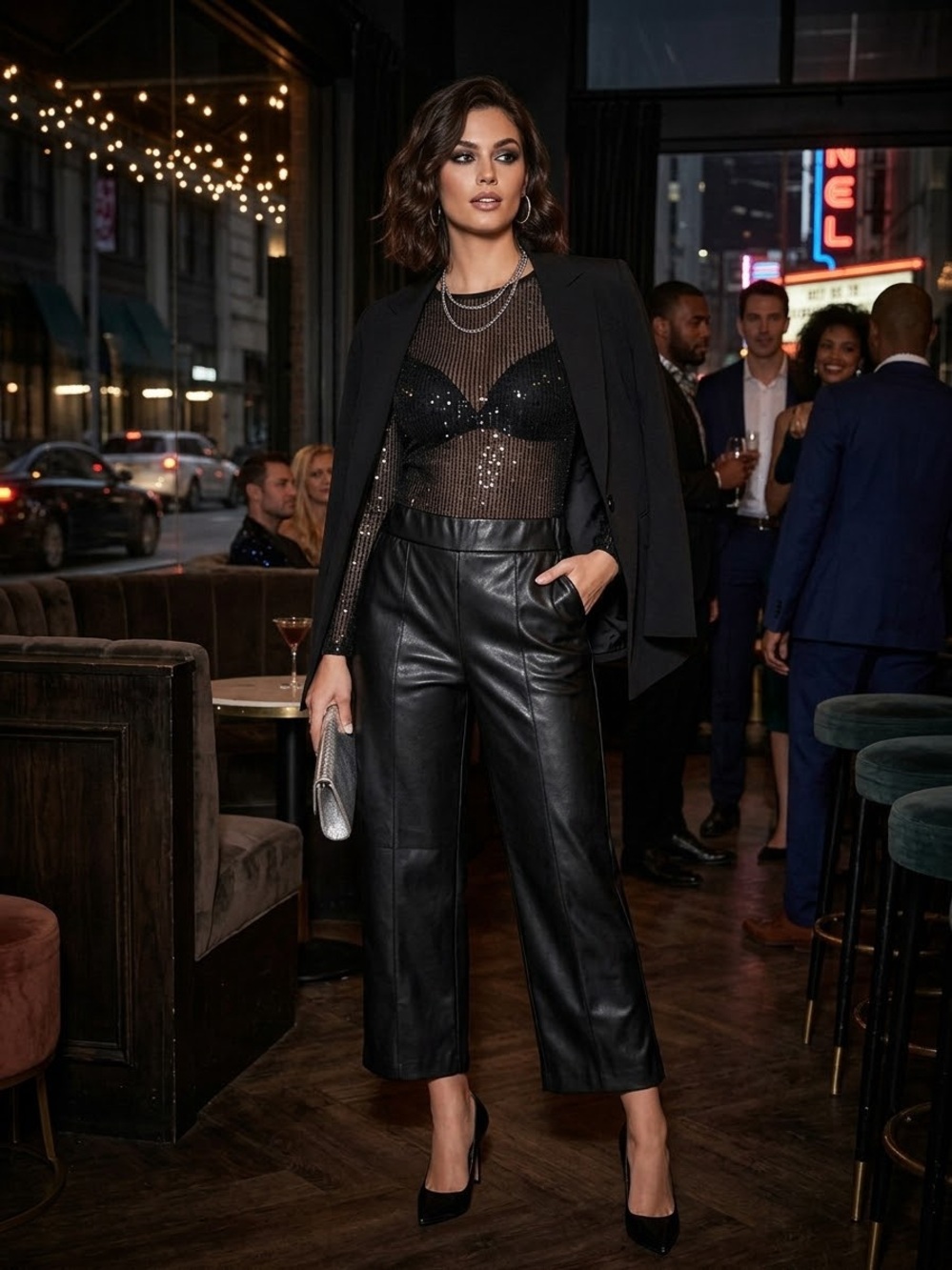Chicos Black Faux Leather straight leg Pants 2 night out fall casual pockets